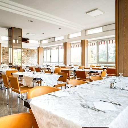 Hotel Naica Rimini Esterno foto