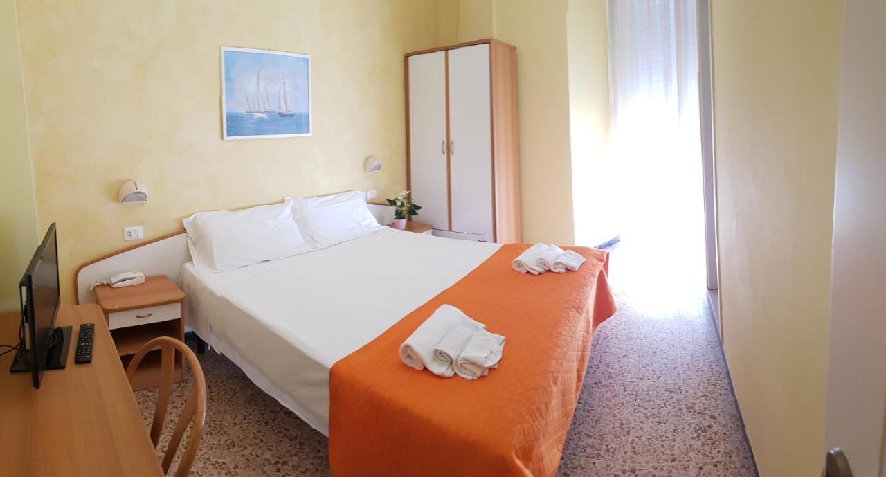 Hotel Naica Rimini Esterno foto