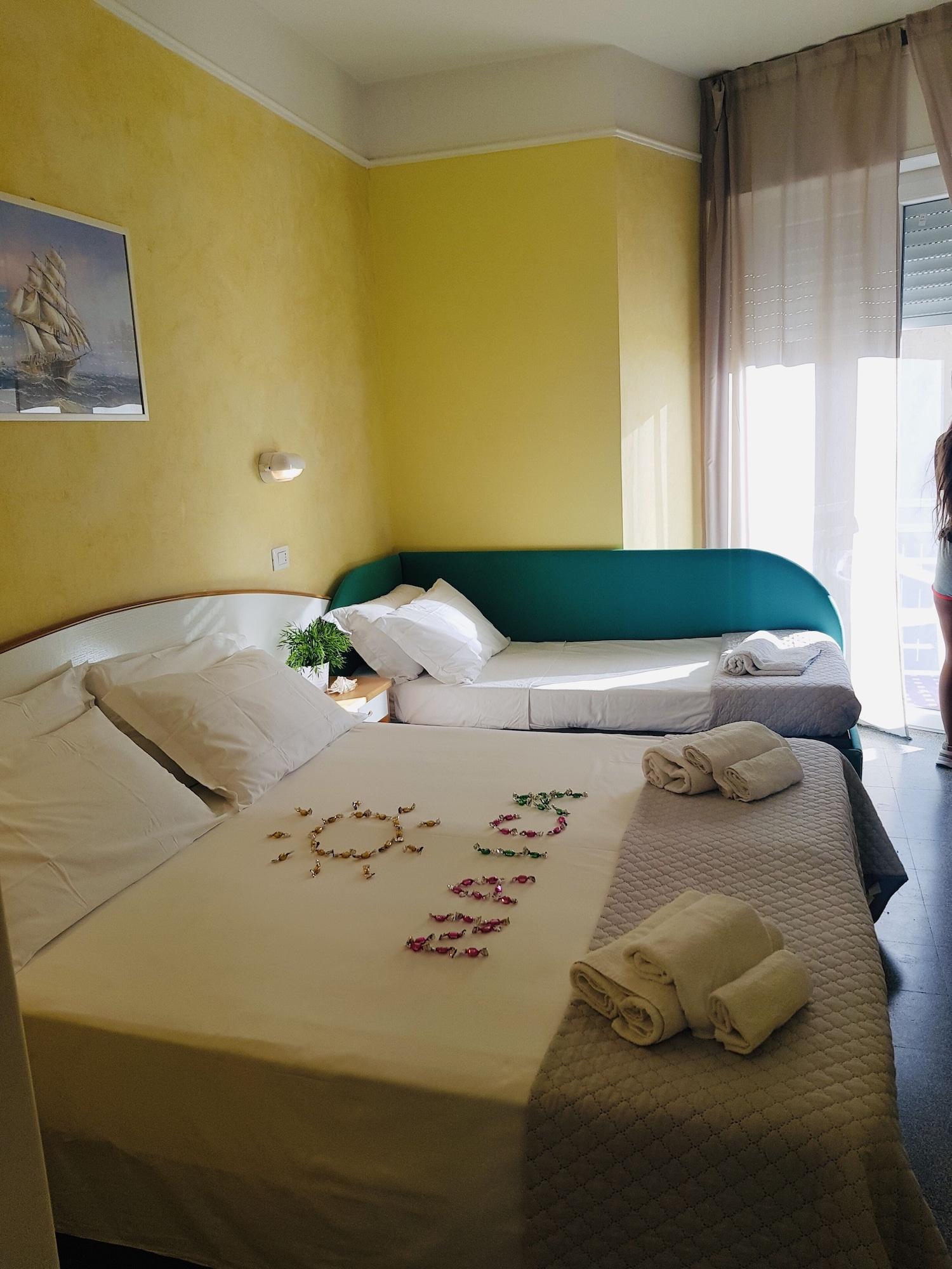 Hotel Naica Rimini Esterno foto