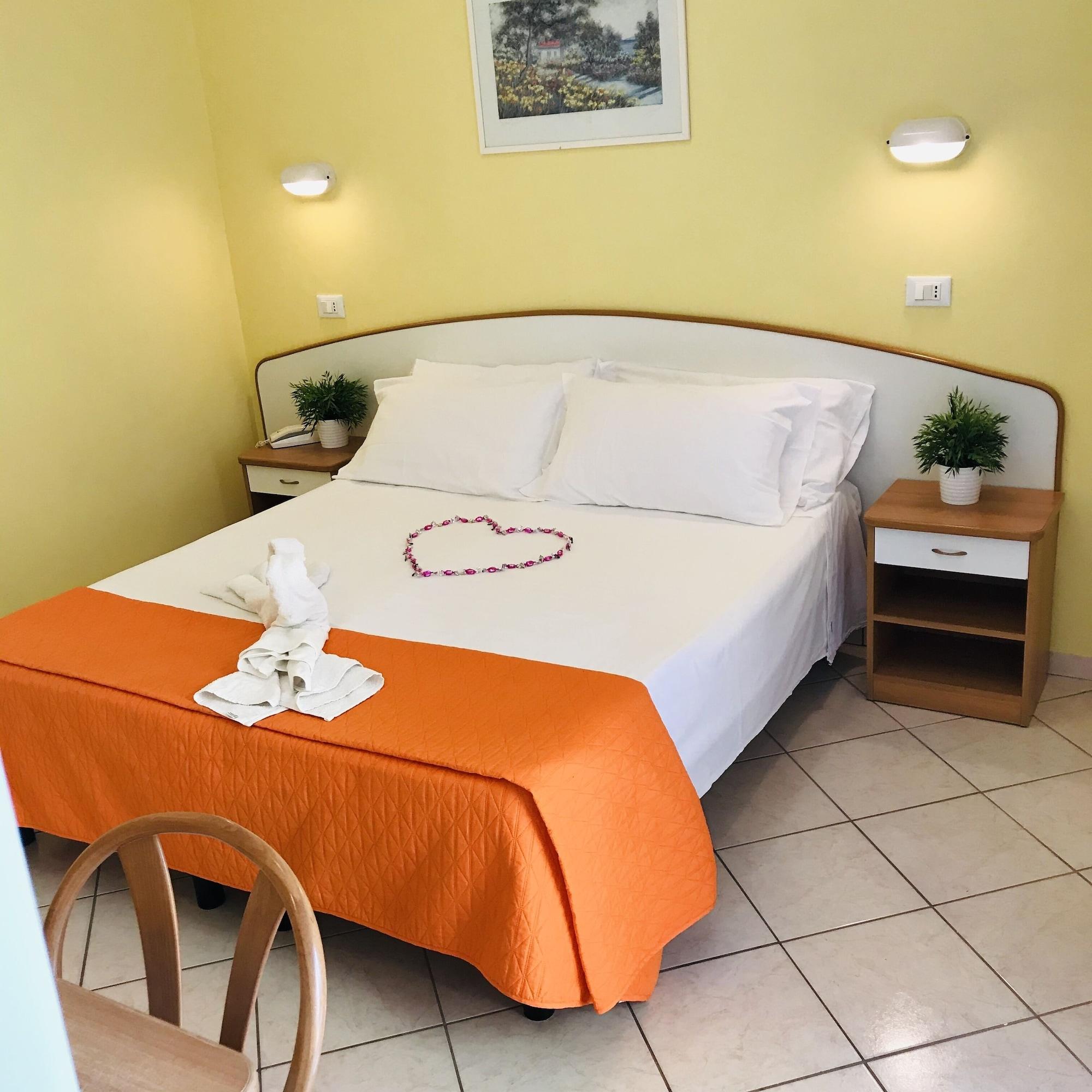 Hotel Naica Rimini Esterno foto