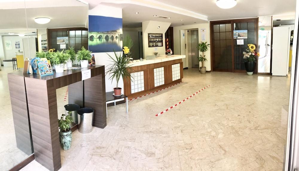 Hotel Naica Rimini Esterno foto