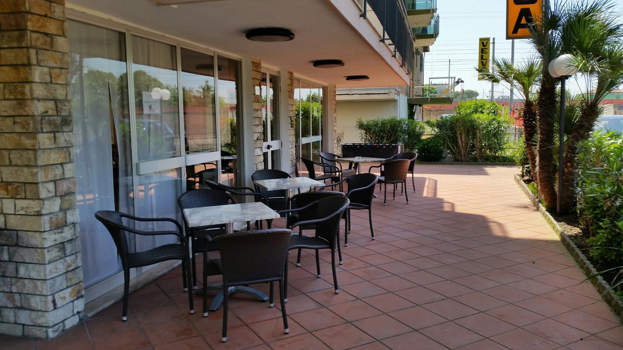 Hotel Naica Rimini Esterno foto