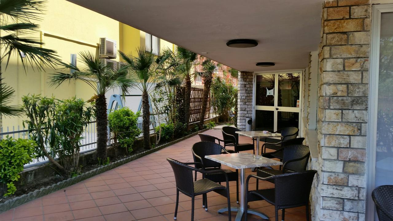 Hotel Naica Rimini Esterno foto